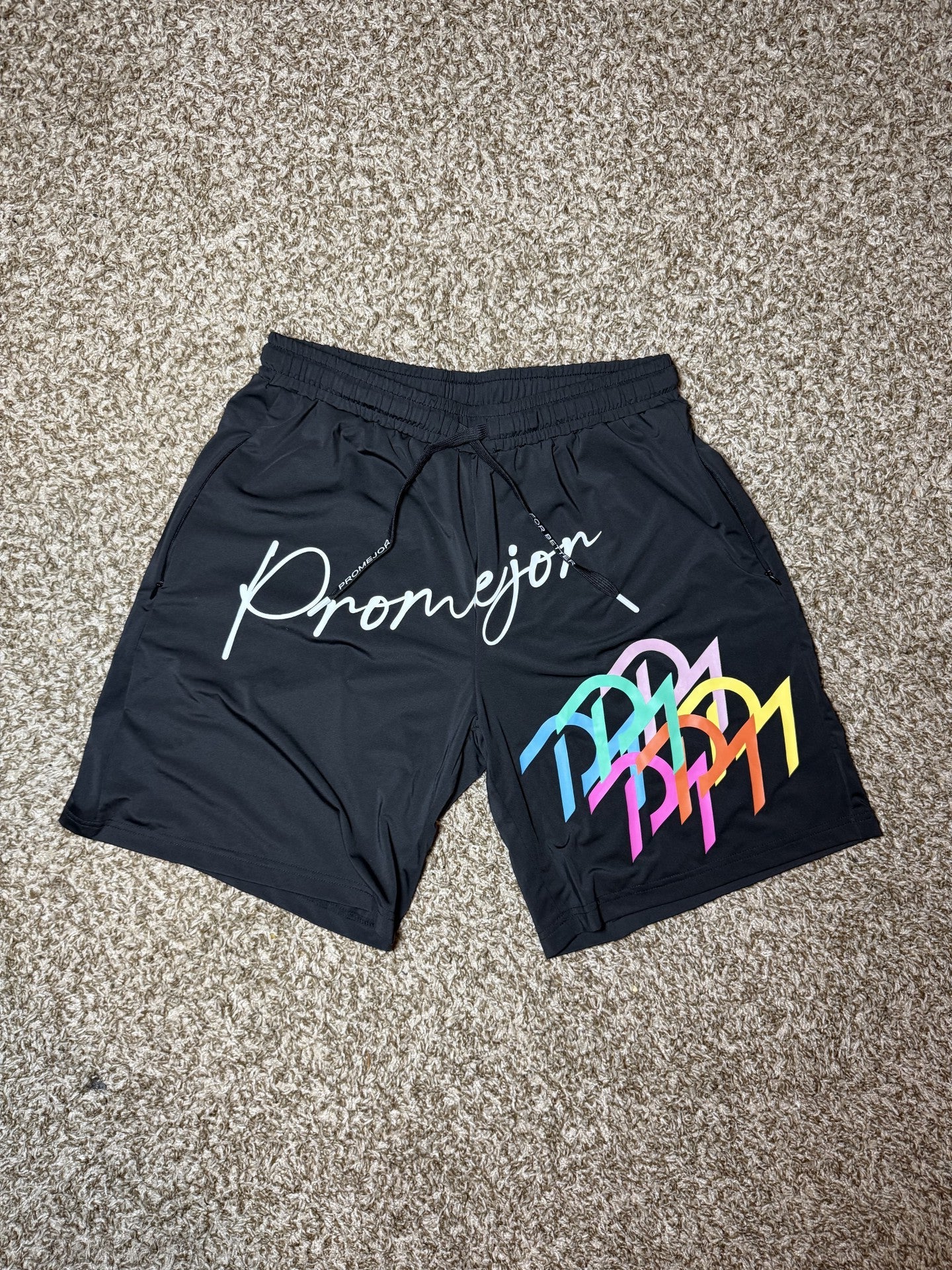 "STATEMENT" Shorts